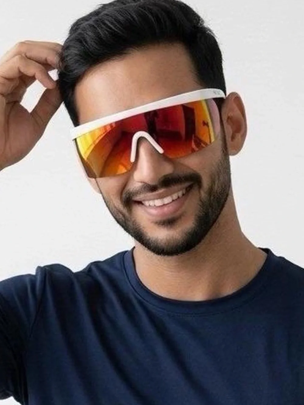 Tipsy Elves Miami Ice White Frame Sunglasses NIP Hard Case Cleaning Cloth